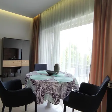 公寓 New J&r Near Girstutis, Free Private Parking & Self Check-in 考纳斯