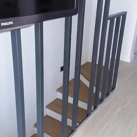 Apartamento New J&r Near Girstutis, Free Private Parking & Self Check-in *