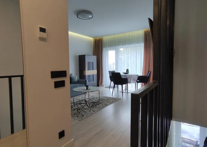 New J&r Near Girstutis, Free Private Parking & Self Check-in * 考纳斯